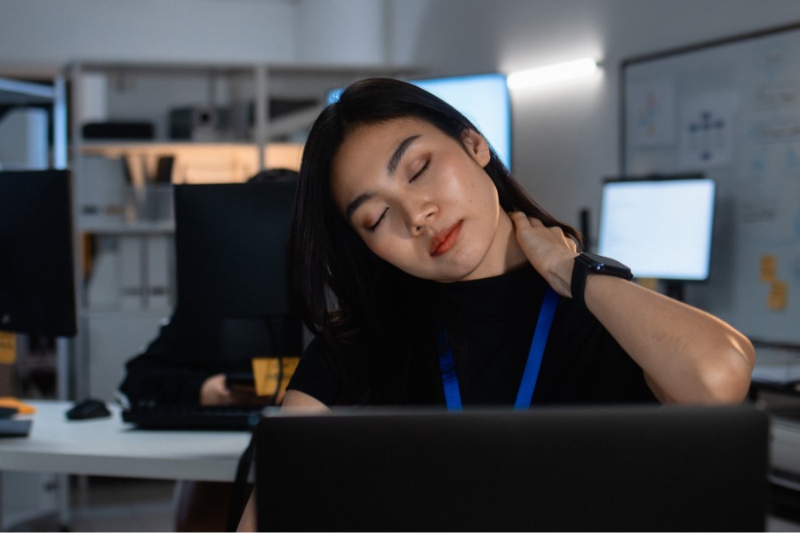 El desgaste silencioso que afecta nuestro desarrollo emocional. Exigirnos sin cuidarnos